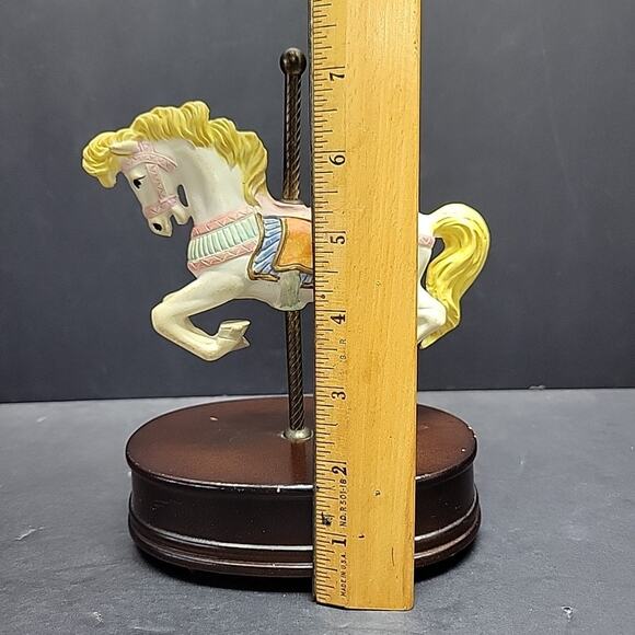Carousel Collection Vintage Carousel Horse Music Box 7.5" Tall Resin Pony Circus - Picture 8 of 11